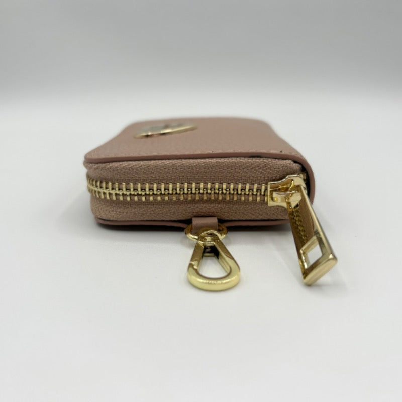 Miss Neverfull